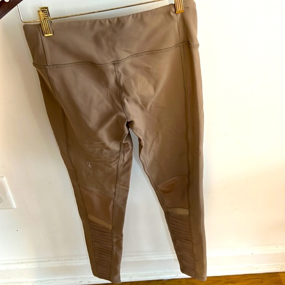 Alo leggings - Picture 3 of 5